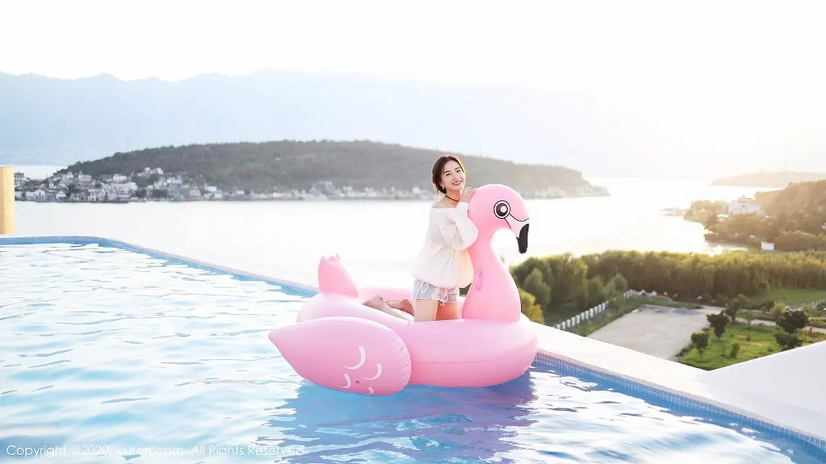 [XiuRen秀人网]第1956期艺儿拿铁写真-秀人资源网